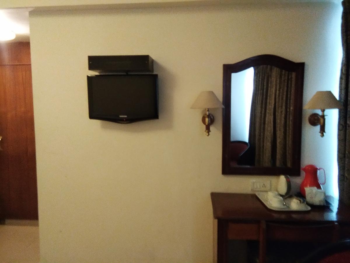 Hotel Pankaj Тривандрум Экстерьер фото